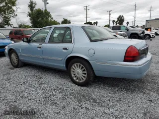 2009 Mercury Grand Marquis LS with VIN 2MEHM75V39X625512, listed as a Copart auction lot 52104375 with 32,521 mi miles and Salvage Title. Bid and sale history available at carsss.com. Image 2.