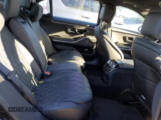 2021 Mercedes-Benz S 580 z VIN W1K6G7GB5MA056303, wystawiony jako Copart lot #70400402 z przebiegiem 35 475 mil mil oraz . Historia ofert i sprzedaży dostępna na DreamBid. Obrazek 10.