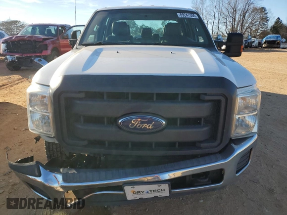 2015 Ford F-250 XL z VIN 1FT7W2A67FED48997, wystawiony jako Copart lot #89247355 z przebiegiem 291 467 mil mil oraz Szkoda całkowita • Salvage title. Historia ofert i sprzedaży dostępna na DreamBid. Obrazek 5.