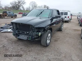 2016 Ram 1500 Big Horn z VIN 3C6RR7LT4GG384177, wystawiony jako IAAI lot #42076327 z przebiegiem 97 572 mil mil oraz . Historia ofert i sprzedaży dostępna na DreamBid. Obrazek 2.