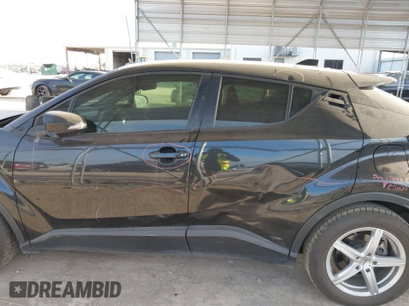 2019 Toyota C-HR XLE with VIN JTNKHMBX4K1032039, listed as a IAAI auction lot 41365721 with 96,194 mi miles. Bid and sale history available at carsss.com. Image 15.