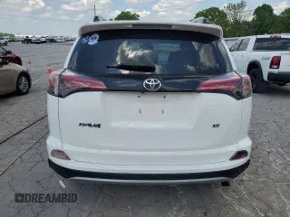 2018 Toyota RAV4 SE z VIN JTMNFREV0JJ167595, wystawiony jako Copart lot #54560605 z przebiegiem 93 056 mil mil oraz Szkoda całkowita • Salvage title. Historia ofert i sprzedaży dostępna na DreamBid. Obrazek 6.