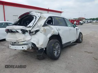 2025 Mazda CX-90 Select z VIN JM3KKAHD4S1195055, wystawiony jako IAAI lot #42246221 z przebiegiem Nie podano mil oraz . Historia ofert i sprzedaży dostępna na DreamBid. Obrazek 4.