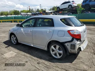 2009 Toyota Matrix S z VIN 2T1KE40E79C016082, wystawiony jako Copart lot #48547515 z przebiegiem 169 592 mil mil oraz Szkoda całkowita • Salvage title. Historia ofert i sprzedaży dostępna na DreamBid. Obrazek 2.