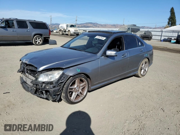 2011 Mercedes-Benz C 350 Sport z VIN WDDGF5GB0BR137395, wystawiony jako Copart lot #75767944 z przebiegiem 158 087 mil mil oraz Szkoda całkowita • Salvage title. Historia ofert i sprzedaży dostępna na DreamBid. Obrazek 1.