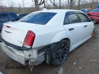 2015 Chrysler 300 with VIN 2C3CCAGG5FH808771, listed as a IAAI auction lot 41156907 with 133,000 mi miles. Bid and sale history available at carsss.com. Image 4.