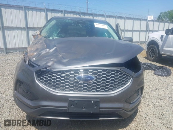 2023 Ford Edge SEL z VIN 2FMPK4J97PBA31506, wystawiony jako IAAI lot #42071208 z przebiegiem 50 458 mil mil oraz . Historia ofert i sprzedaży dostępna na DreamBid. Obrazek 12.