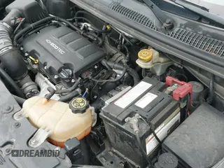 2014 Chevrolet Sonic LTZ с VIN 1G1JE5SB5E4219417, выставлен на аукционе IAAI как лот 42155448 с пробегом 107 048 миль миль и . История ставок и продаж доступна на DreamBid. Изображение 19.