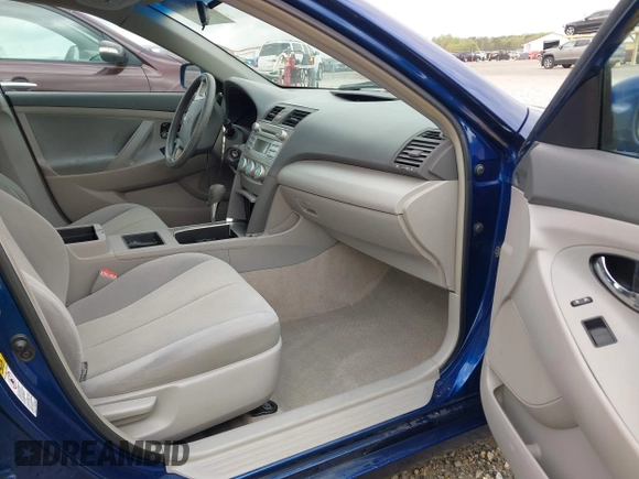 2009 Toyota Camry with VIN 4T1BE46K59U297522, listed as a IAAI auction lot 41951788 with 146,710 mi miles. Bid and sale history available at carsss.com. Image 5.