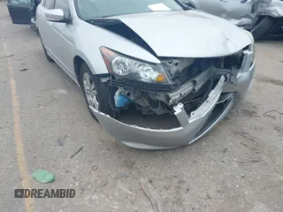 2009 Honda Accord LX-P z VIN 1HGCP26489A186751, wystawiony jako IAAI lot #42042541 z przebiegiem 105 459 mil mil oraz . Historia ofert i sprzedaży dostępna na DreamBid. Obrazek 1.
