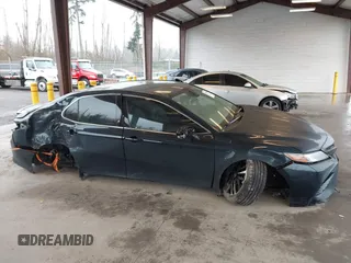 2019 Toyota Camry XSE with VIN 4T1B61HK6KU287595, listed as a IAAI auction lot 41691931 with 86,603 mi miles. Bid and sale history available at carsss.com. Image 13.