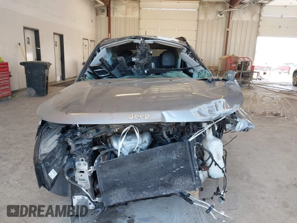 2019 Jeep Compass Latitude с VIN 3C4NJDBB1KT622637, выставлен на аукционе IAAI как лот 42567584 с пробегом Не указан миль и . История ставок и продаж доступна на DreamBid. Изображение 6.