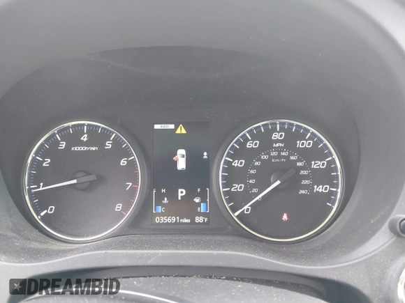 2018 Mitsubishi Outlander ES with VIN JA4AZ3A38JZ070924, listed as a IAAI auction lot 42712111 with 35,691 mi miles and . Bid and sale history available at DreamBid. Image 7.
