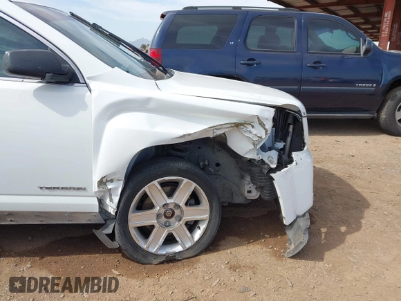 2011 GMC Terrain SLT-1 with VIN 2CTFLUE51B6423925, listed as a IAAI auction lot 41902593 with 120,105 mi miles and . Bid and sale history available at carsss.com. Image 13.