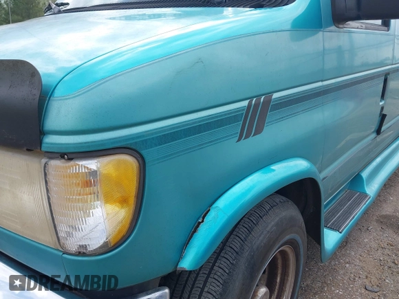 1994 Ford Econoline Cargo with VIN 1FDEE14H3RHA88596, listed as a IAAI auction lot 41948461 with 188,321 mi miles and . Bid and sale history available at DreamBid. Image 6.