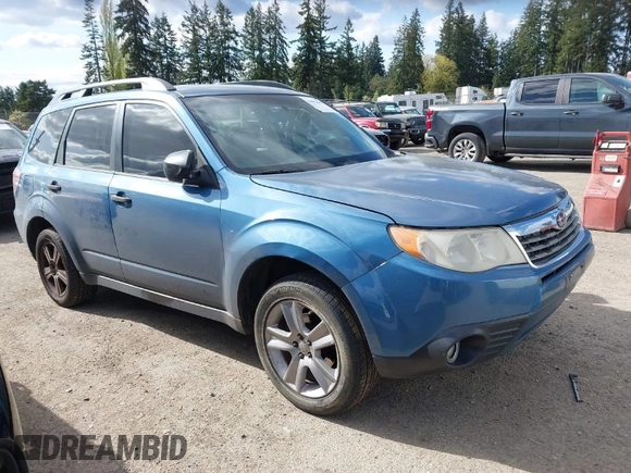 2010 Subaru Forester 2.5X with VIN JF2SH6BC9AH900007, listed as a IAAI auction lot 42095689 with 186,070 mi miles. Bid and sale history available at carsss.com. Image 1.