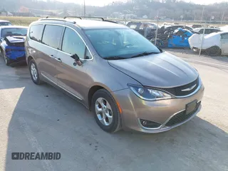 2017 Chrysler Pacifica Touring L Plus with VIN 2C4RC1EG8HR771981, listed as a IAAI auction lot 41772596 with 125,194 mi miles and . Bid and sale history available at DreamBid. Image 1.