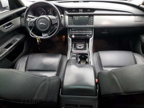 2016 Jaguar XF 35t Premium with VIN SAJBD4BV5GCY06116, listed as a Copart auction lot 82461924 with 98,609 mi miles and Clean Title. Bid and sale history available at carsss.com. Image 8.