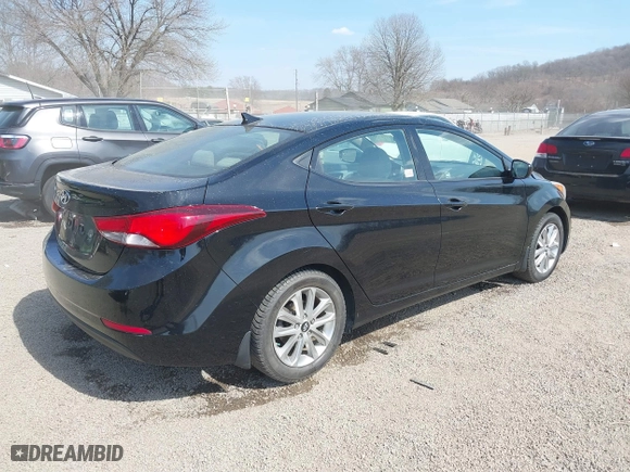 2014 Hyundai Elantra SE with VIN KMHDH4AE5EU101798, listed as a IAAI auction lot 41785753 with 206,799 mi miles. Bid and sale history available at carsss.com. Image 4.