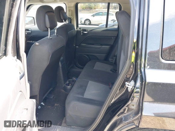 2015 Jeep Patriot High Altitude with VIN 1C4NJRFB4FD425660, listed as a IAAI auction lot 41821761 with 90,774 mi miles and . Bid and sale history available at carsss.com. Image 8.