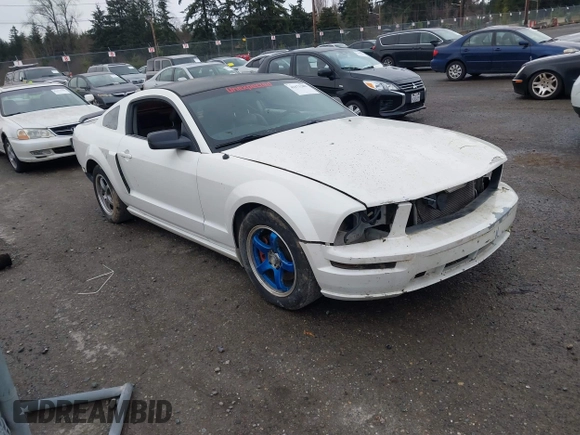 2007 Ford Mustang GT Deluxe with VIN 1ZVFT82H075304832, listed as a IAAI auction lot 41671385 with 103,268 mi miles and . Bid and sale history available at DreamBid. Image 1.