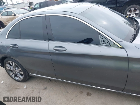 2019 Mercedes-Benz C 300 z VIN WDDWF8DB4KR463153, wystawiony jako IAAI lot #42168880 z przebiegiem 66 480 mil mil oraz . Historia ofert i sprzedaży dostępna na DreamBid. Obrazek 14.
