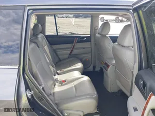 2013 Toyota Highlander Limited with VIN 5TDYK3EH3DS134775, listed as a IAAI auction lot 41785006 with 91,891 mi miles. Bid and sale history available at carsss.com. Image 8.
