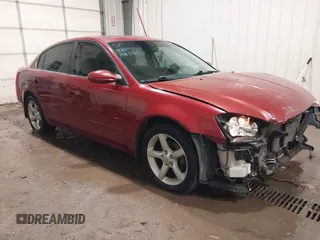 2005 Nissan Altima SE z VIN 1N4BL11D55N405505, wystawiony jako IAAI lot #41591938 z przebiegiem 194 874 mil mil oraz . Historia ofert i sprzedaży dostępna na DreamBid. Obrazek 1.