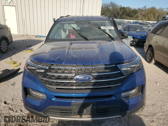 2022 Ford Explorer XLT with VIN 1FMSK8DH7NGB68147, listed as a Copart auction lot 43988225 with 0 mi miles and Salvage Title. Bid and sale history available at carsss.com. Image 5.