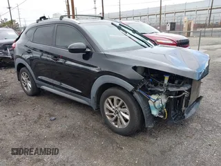 2017 Hyundai Tucson SE with VIN KM8J33A48HU276120, listed as a IAAI auction lot 41731715 with 108,486 mi miles. Bid and sale history available at carsss.com. Image 1.