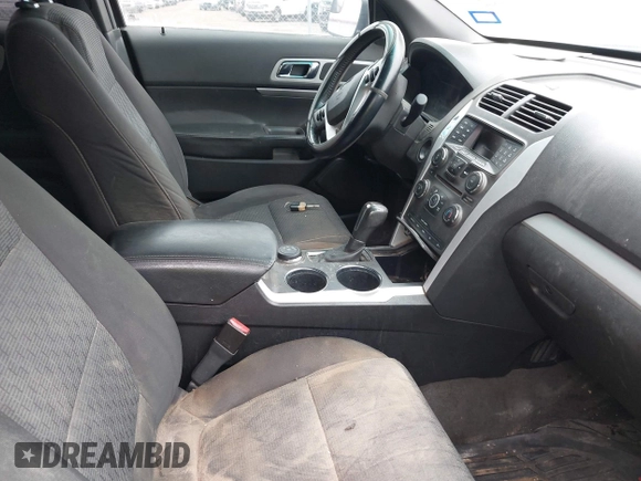 2011 Ford Explorer XLT with VIN 1FMHK8D84BGA33696, listed as a IAAI auction lot 41418105 with Not Provided miles and . Bid and sale history available at DreamBid. Image 5.