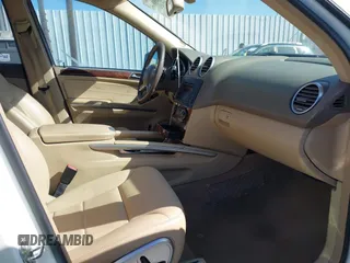 2011 Mercedes-Benz M 350 z VIN 4JGBB5GB3BA730159, wystawiony jako IAAI lot #41939814 z przebiegiem Nie podano mil oraz . Historia ofert i sprzedaży dostępna na DreamBid. Obrazek 5.