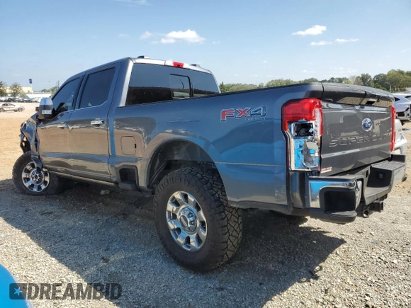 2024 Ford Super Duty F-250 SRW XL with VIN 1FT8W2BT3RED59377, listed as a Copart auction lot 71638304 with 17,580 mi miles and Salvage Title. Bid and sale history available at carsss.com. Image 2.