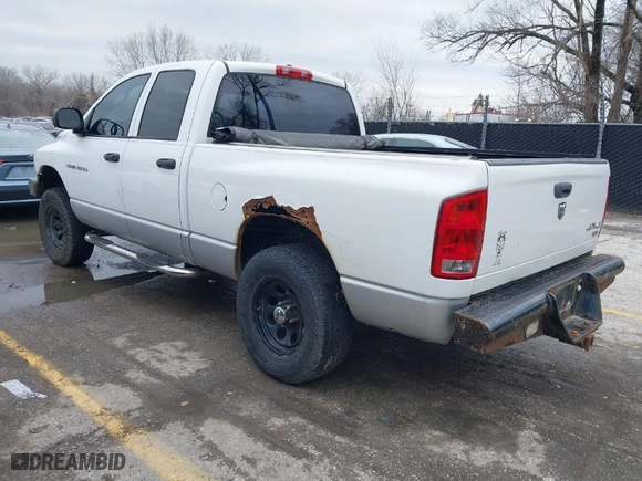 2005 Dodge Ram 1500 SLT with VIN 1D7HU18NX5J611870, listed as a IAAI auction lot 41483474 with 201,422 mi miles. Bid and sale history available at carsss.com. Image 3.