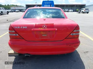 2003 Mercedes-Benz SLK 230 Kompressor z VIN WDBKK49F63F284252, wystawiony jako IAAI lot #42307320 z przebiegiem 180 893 mil mil oraz . Historia ofert i sprzedaży dostępna na DreamBid. Obrazek 15.