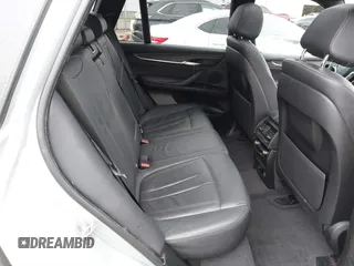 2017 BMW X5 xDrive35i z VIN 5UXKR0C34H0V83929, wystawiony jako IAAI lot #42204786 z przebiegiem 67 203 mil mil oraz . Historia ofert i sprzedaży dostępna na DreamBid. Obrazek 8.