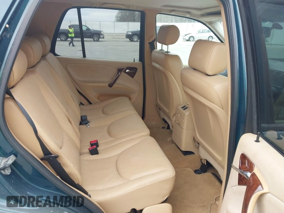 1999 Mercedes-Benz M 320/430/500 with VIN 4JGAB54E8XA055359, listed as a IAAI auction lot 41808170 with 161,573 mi miles and . Bid and sale history available at DreamBid. Image 8.
