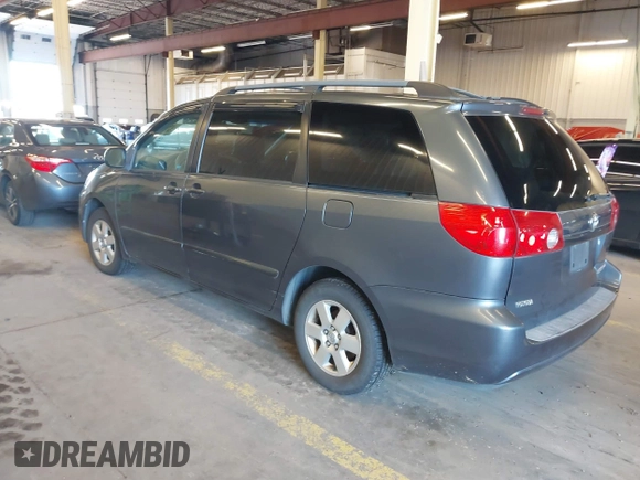 2006 Toyota Sienna CE with VIN 5TDZA23C46S433820, listed as a IAAI auction lot 41248882 with 256,856 mi miles. Bid and sale history available at carsss.com. Image 3.