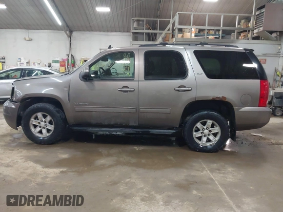 2011 GMC Yukon SLT with VIN 1GKS2CE02BR336524, listed as a IAAI auction lot 42189541 with 226,321 mi miles and . Bid and sale history available at DreamBid. Image 14.