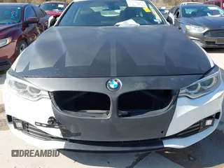 2014 BMW 4 Series 428i xDrive z VIN WBA3N9C50EF722242, wystawiony jako IAAI lot #41526322 z przebiegiem 134 254 mil mil oraz . Historia ofert i sprzedaży dostępna na DreamBid. Obrazek 6.