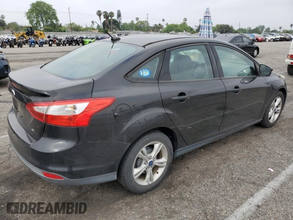 2013 Ford Focus SE z VIN 1FADP3F20DL335132, wystawiony jako Copart lot #61042315 z przebiegiem 149 443 mil mil oraz Czysty tytuł • Clean title. Historia ofert i sprzedaży dostępna na DreamBid. Obrazek 3.