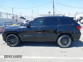 2017 Jeep Grand Cherokee 75th Anniversary with VIN 1C4RJEAG6HC956218, listed as a IAAI auction lot 42353950 with 113,398 mi miles and . Bid and sale history available at DreamBid. Image 15.