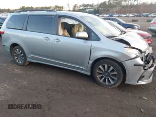 2019 Toyota Sienna LE with VIN 5TDJZ3DC1KS223552, listed as a IAAI auction lot 41809475 with 77,809 mi miles. Bid and sale history available at carsss.com. Image 1.
