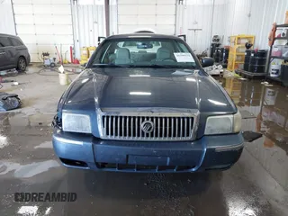 2008 Mercury Grand Marquis LS with VIN 2MEFM75V88X631067, listed as a IAAI auction lot 41290274 with 206,145 mi miles and . Bid and sale history available at DreamBid. Image 13.