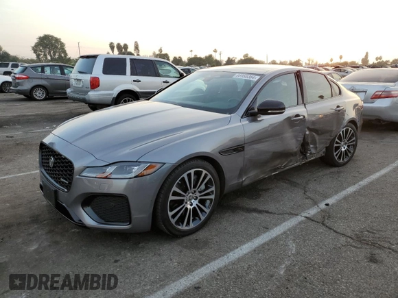 2024 Jaguar XF R-Dynamic SE with VIN SAJBL4GX9RCY93597, listed as a Copart auction lot 86955364 with 3,076 mi miles and Salvage Title. Bid and sale history available at carsss.com. Image 1.