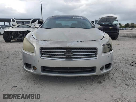 2010 Nissan Maxima S z VIN 1N4AA5AP9AC871866, wystawiony jako Copart lot #55569575 z przebiegiem 150 689 mil mil oraz Szkoda całkowita • Salvage title. Historia ofert i sprzedaży dostępna na DreamBid. Obrazek 5.