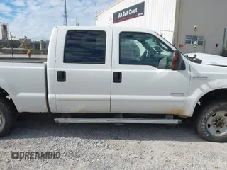 2006 Ford F-250 XL z VIN 1FTSW21P36EA12234, wystawiony jako IAAI lot #41218439 z przebiegiem 366 410 mil mil oraz . Historia ofert i sprzedaży dostępna na DreamBid. Obrazek 13.