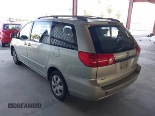2006 Toyota Sienna CE with VIN 5TDZA23C26S554717, listed as a IAAI auction lot 42153356 with 198,556 mi miles. Bid and sale history available at carsss.com. Image 3.