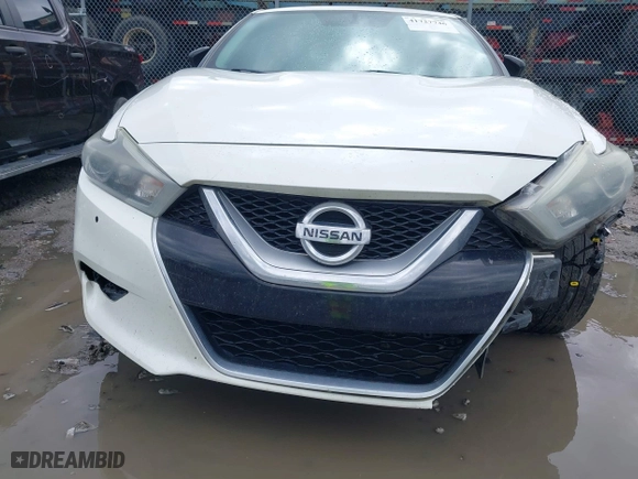 2017 Nissan Maxima SR with VIN 1N4AA6AP9HC457776, listed as a IAAI auction lot 41727746 with 179,819 mi miles. Bid and sale history available at carsss.com. Image 6.