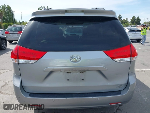 2014 Toyota Sienna Limited with VIN 5TDDK3DC2ES085302, listed as a IAAI auction lot 39560374 with 117,786 mi miles and . Bid and sale history available at DreamBid. Image 16.